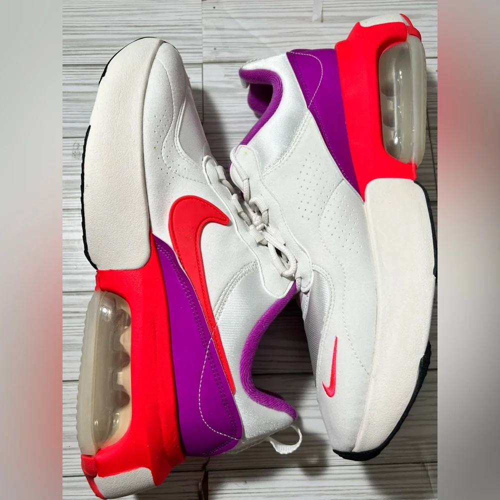 Nike Air Max Verona women’s sneaker shoe white crimson size‎ 12 CZ6156-100